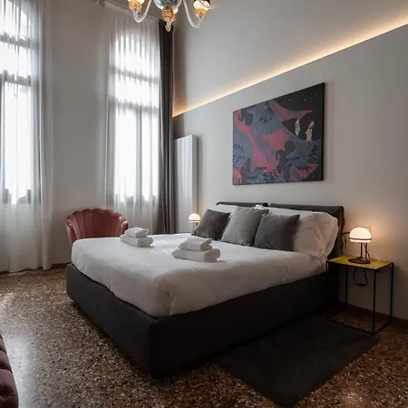 Apartment Palazzo Raspi - Private Gym And Canal View