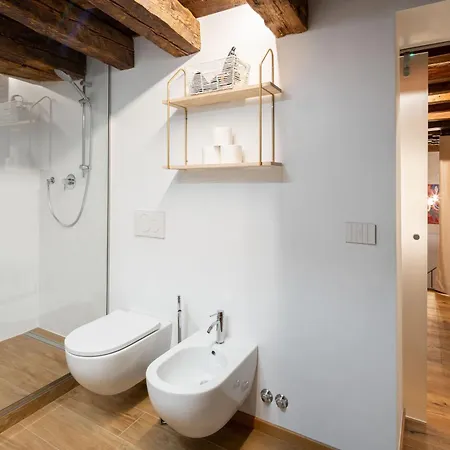 Palazzo Raspi - Private Gym And Canal View Apartment Venice