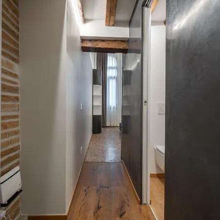 Apartment Palazzo Raspi - Private Gym And Canal View