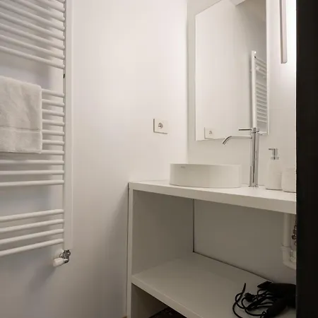 Palazzo Raspi - Private Gym And Canal View Apartment *