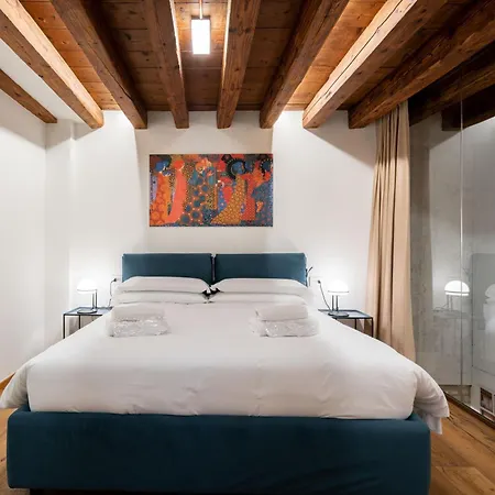 Palazzo Raspi - Private Gym And Canal View Apartment Venice