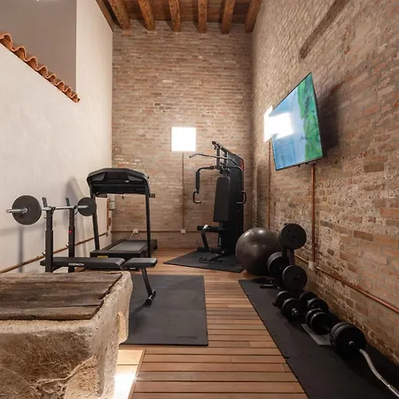 Palazzo Raspi - Private Gym And Canal View